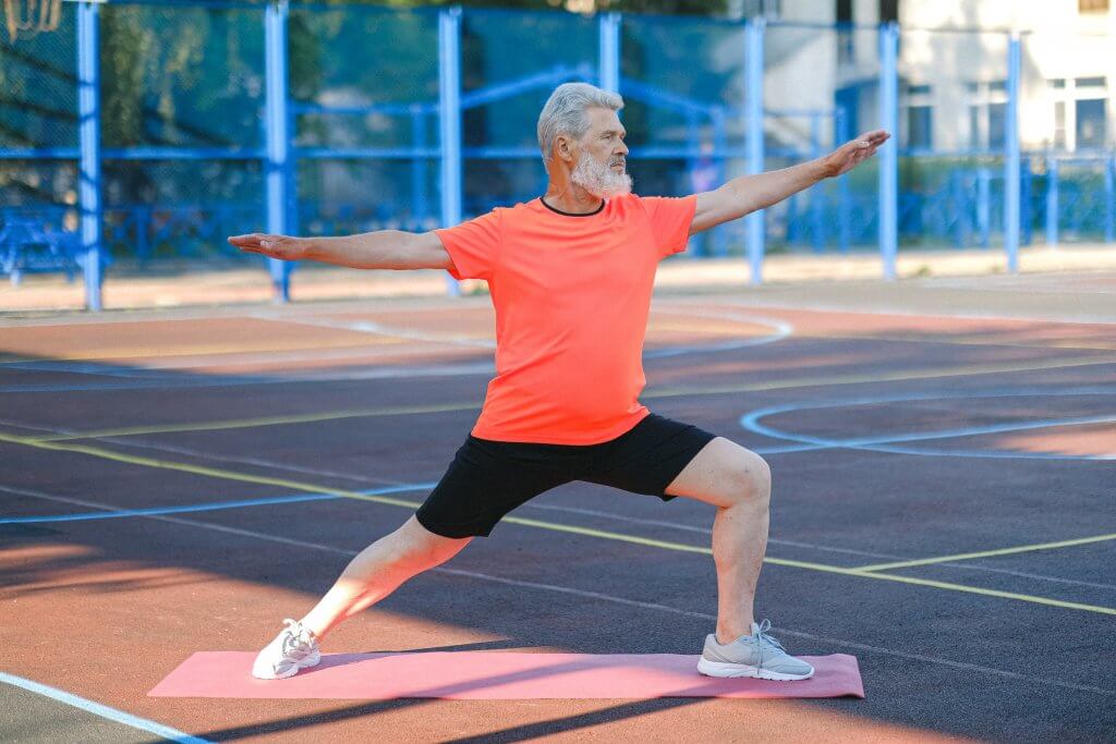 Why Consider CBD for Daily Health as a Senior